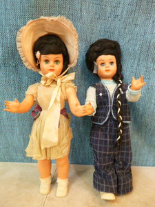 lot 156 image: 2 Vintage Dolls
