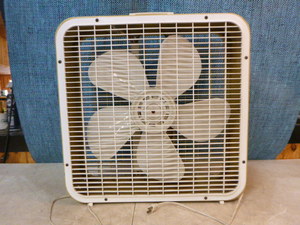 lot 166 image: JC Penney Box Fan