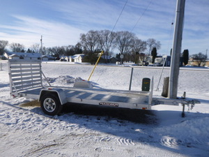 lot 1 image: 2016 Aluma 13 Foot Trailer