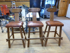 lot 173 image: 3 Bar Stools