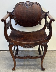 lot 37F image: Antique Carved Mahogany Saddle Hall Chair