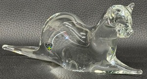 lot 35 image: FM Glass Art Crystal Cat Figurine - Handmade in Ronneby, Sweden