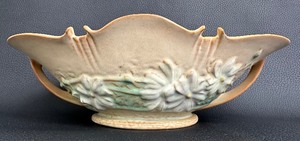 lot 53 image: Vintage Roseville Art Pottery Cosmos Console Bowl 373 -12