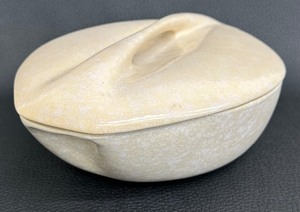 lot 76 image: Mid Century Modern Roseville Raymor Covered Casserole - Oven Proof