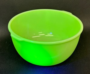 lot 71 image: Uranium Glass Bowl