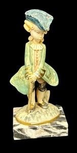lot 151 image: Vintage Depose Italian Figurine