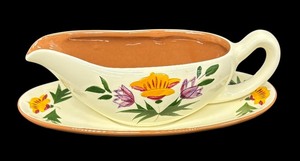 lot 166 image: Vintage Florette Gravy Boat by Stangl Pottery