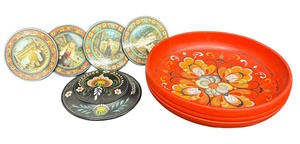 lot 143 image: Scandinavian Rosemaling Bowl, Trinket Box and Coasters