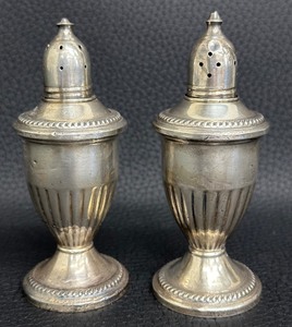lot 19C image: Vintage Sterling Silver Salt and Pepper Shakers - Weighted