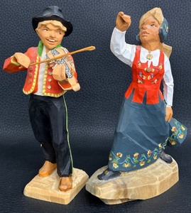 lot 241 image: Henning Hand Carved in Norway Folk Art Wood Figurines