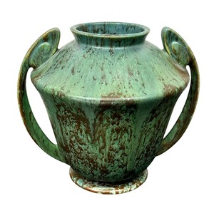lot 177 image: Vintage Roseville Pottery Carnelian II Vase