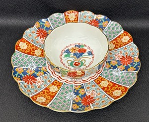 lot 196C image: Beautiful Amari Design Bowl and Platter Set by Arita of Japan