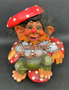 lot 201 image: Original Nord Souvenir Norwegian Troll Figurine
