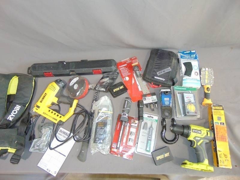 lot 59 image: Mixed Lot of Tools and Hardware - Untested