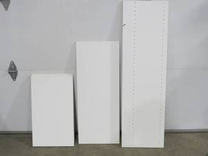 lot 21 image: Mixed Lot of Closet Shelving