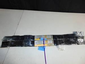 lot 28 image: 2 Pack Husqvarna 30-in Deck Mulching Mower Blade 419274