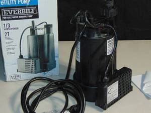 lot 66 image: Everbilt 13 HP Automatic Utility Pump