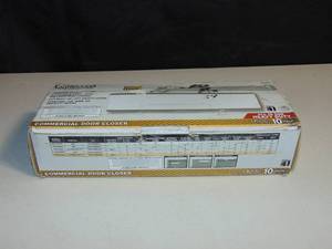 lot 52 image: Universal Hardware Heavy-Duty Commercial Door Closer Aluminum UH4061