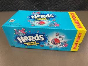 lot 180 image: Nerds Gummy Clusters Share Pouch - 36 oz (1.02 kg)