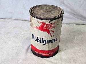 lot 25 image: Vintage Mobilgrease Can with Red Pegasus Design - 8.5 Tall