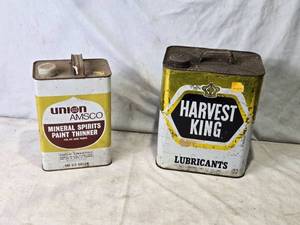 lot 26 image: Lot of 2 Vintage Oil-Based Products Union AMSCO Mineral Spirits & Harvest King Lubricants
