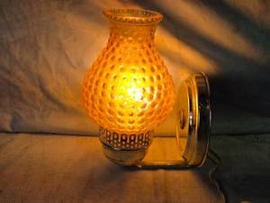 lot 46 image: Vintage Wall-Mount Lamp with Honeycomb Glass Shade, Small Lamp and Desk Lamp without Desk Clamp