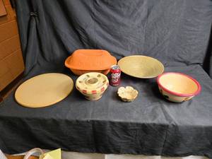 lot 116 image: Decorative Kitchenware Items including Tuscan Oven and Bowls