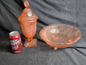 lot 129 image: Art Deco Amber Glass Candy Dish and Serving Bowl