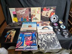 lot 142 image: Collection of Vintage Vinyl Records Including Christmas and Pop Albums