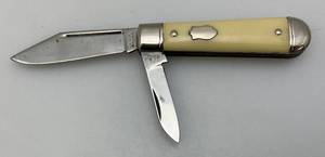lot 155 image: Vintage Double Blade Smooth Handle Handle Pocket Knife