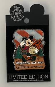 lot 183 image: Vintage Disneys 2001 Veterans Day Mickey Mouse  Limited Edition Collectors Pin (NIP)