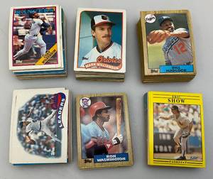 lot 3 image: Misc. Unsorted Baseball Cards