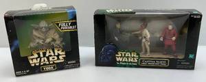 lot 33 image: 1997-98 STAR WARS The Power Of The Force Cantina Aliens Set & Poseable Yoda Both (NIB) Packaging Shows Signs Of Wear
