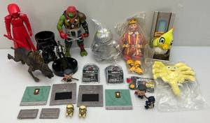 lot 106 image: Misc. Vintage Collectible Toys Including Burger King, TMNT & More (Some NIB)
