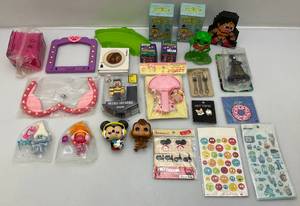 lot 224 image: Misc. Miniature Collectible Toys (Some New In Pack)