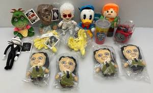 lot 231 image: Misc. Collectible Plush Toys