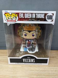 lot 54J image: Brand New Funko Pop Evil Queen On Throne Disney Villians #1088 Figure V