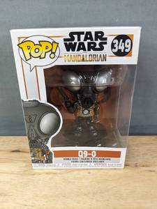 lot 138J image: Brand New Funko Pop Star Wars The Mandalorian Q9-0 #349 Figure V