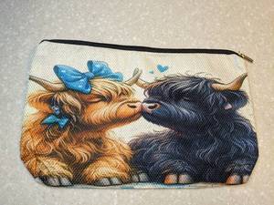lot 405 image: New Cow Print Linen Cosmetic BagPouch P