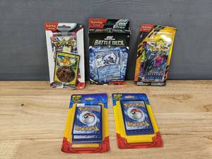 lot 12A image: Brand New Pokemon Trading Cards Including EX Battle Deck, Pawmi Pack, Sword & Shield Silver Tempest and 2 Packs of 21 Cards I