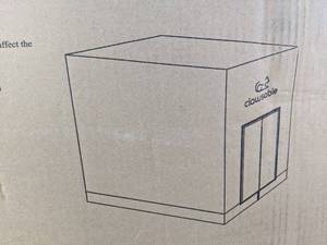 lot 137 image: Clawsable Outdoor Heated Small Animal Shelter B