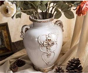 lot 176 image: New Soyizom Unique Shabby Chic White Rustic Ceramic Vase 17cm Height Suitable for Tabletop, Kitchen, Office, Living Room Decoration B