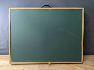 lot 181 image: New 32 x 24 Rectangle Portable Puzzle Table B