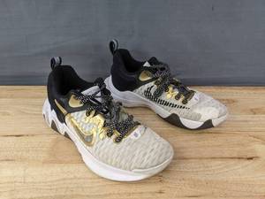 lot 205 image: Nike Glarus Immortality Championship Basketball Shoes Mens Size 8.5 E