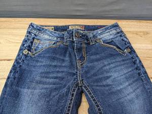 lot 209 image: Mek Dnm Jeans Slim Boot Cut Womens Size 28W x 24L N