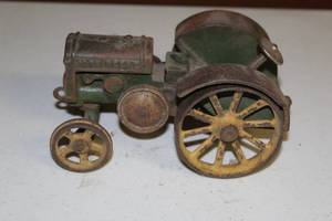 lot A-8 image: Vintage John Deere Die-Cast Toy Tractor