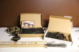 lot 90 image: TYCO HO Scale 33-Piece Bridge and Trestle Set with Assorted Track Pieces and Controllers