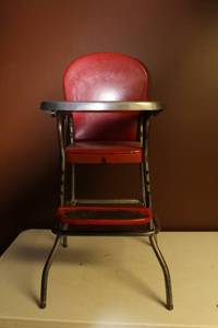 lot 102 image: Vintage Red High Chair with Metal Frame and Removable Tray
