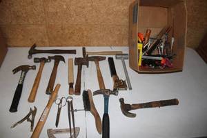 lot 143 image: Mixed Lot of Hand Tools - Hammers, Pliers, Scissors and More