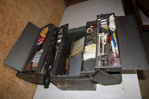 lot 149 image: Craftsman Tool Box with Assorted Hand Tools and Accessories